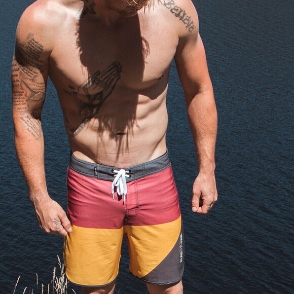 NWT Flag nor Fail Mens Board Shorts Colorblock Salmon/Gray/Golden Yellow Size 33 - Picture 2 of 13